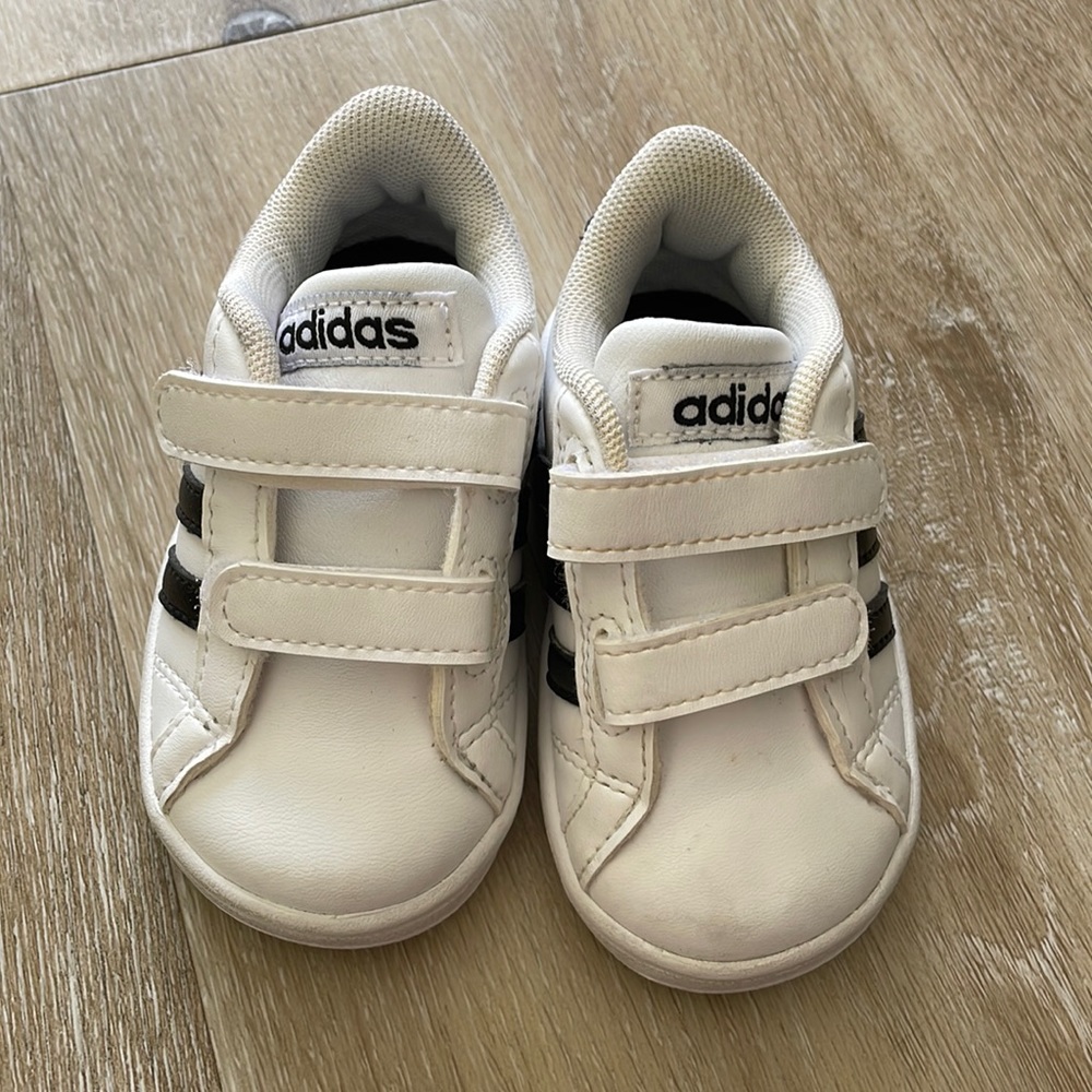 Baby and walker White Adidas sneaker. Size 4